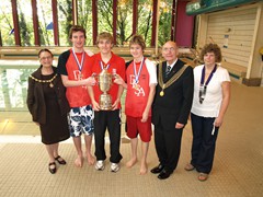 Boys freestyle relay champs